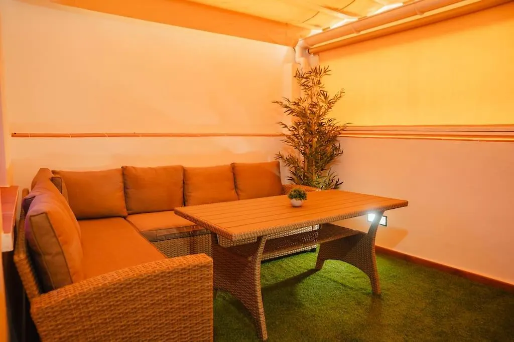 Alojamiento Con Jacuzzi Y Terraza Junto Al Centro Prado Del Rey Spain