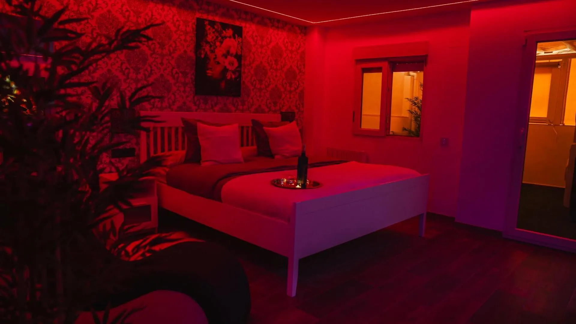 Alojamiento Con Jacuzzi Y Terraza Junto Al Centro Prado Del Rey