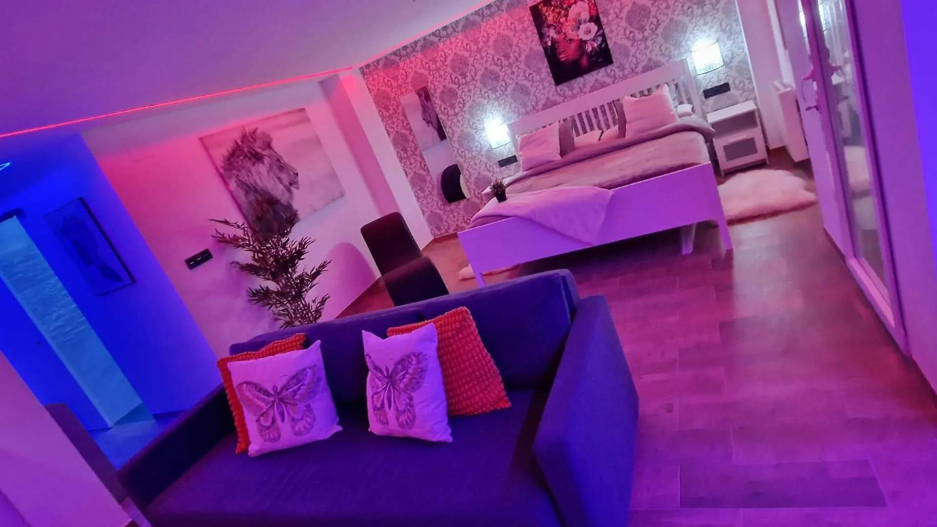 Alojamiento Con Jacuzzi Y Terraza Junto Al Centro Prado Del Rey