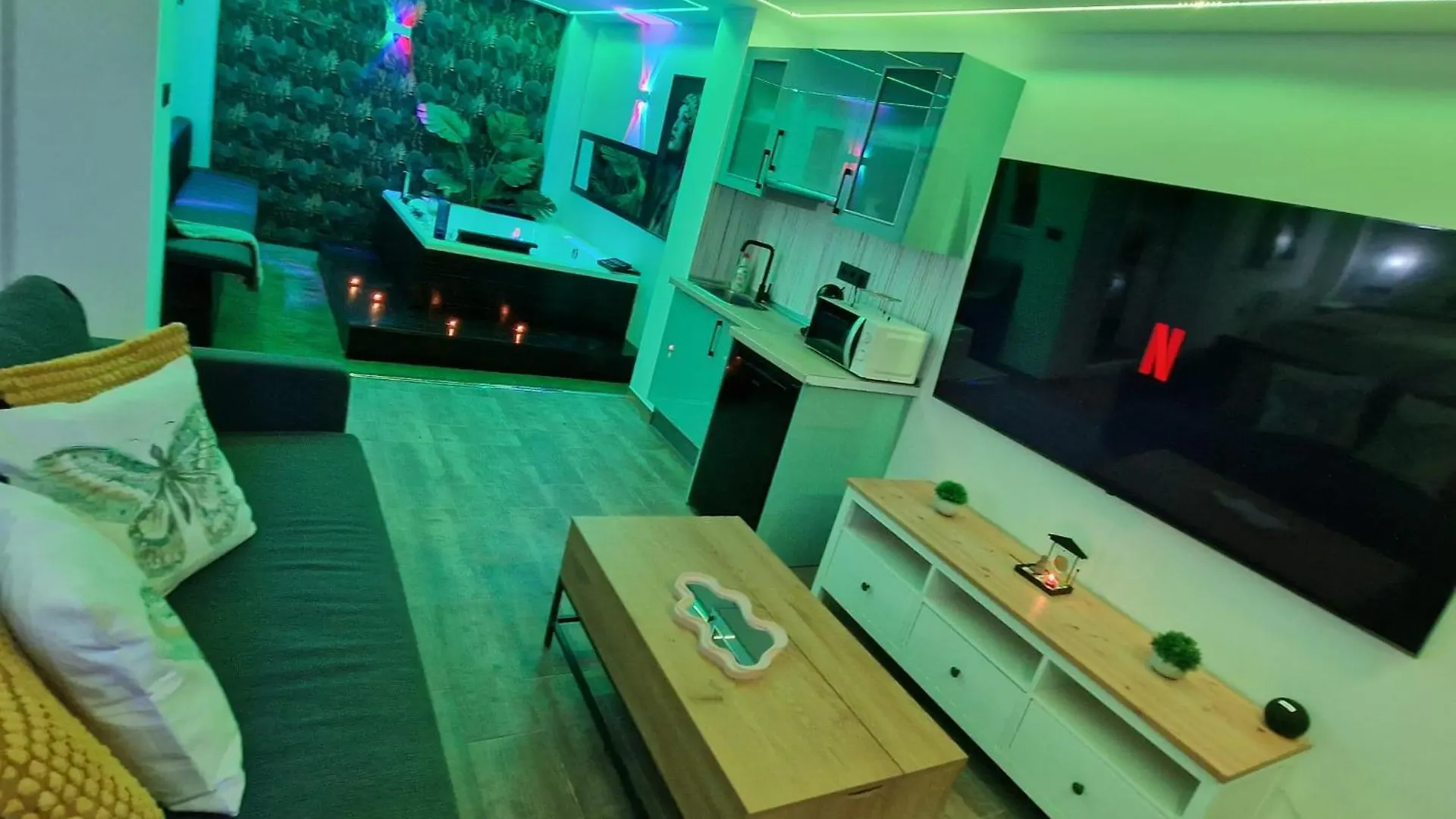 Apartment Alojamiento Con Jacuzzi Y Terraza Junto Al Centro Prado Del Rey