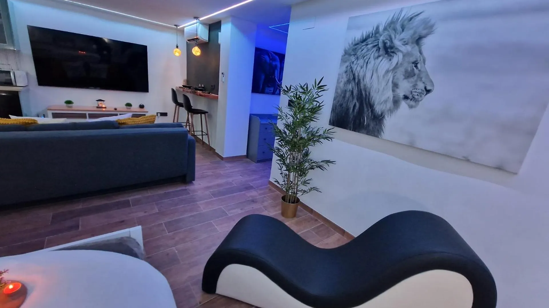 Alojamiento Con Jacuzzi Y Terraza Junto Al Centro Prado Del Rey 0*,  Spain