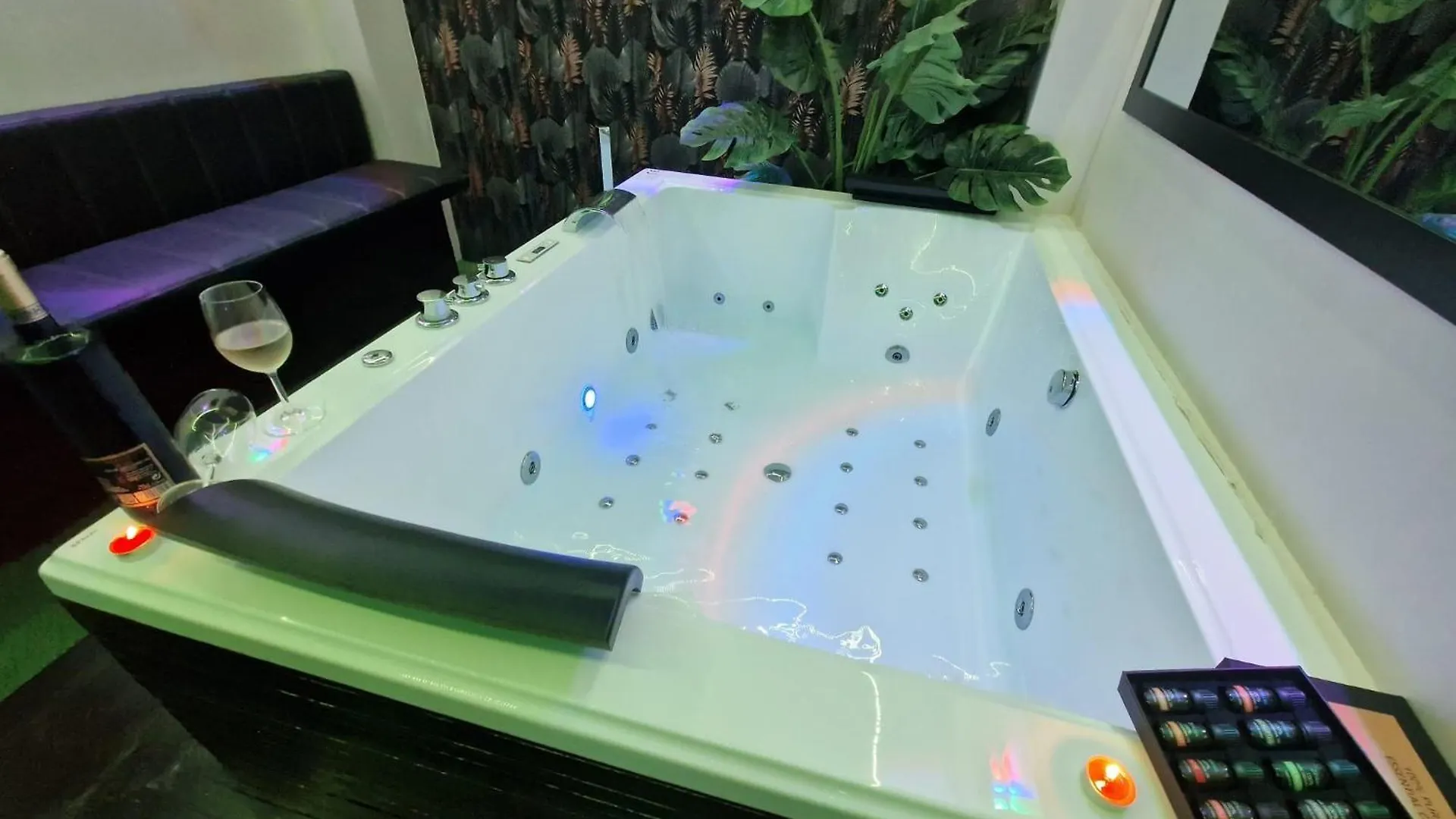 Alojamiento Con Jacuzzi Y Terraza Junto Al Centro Prado Del Rey