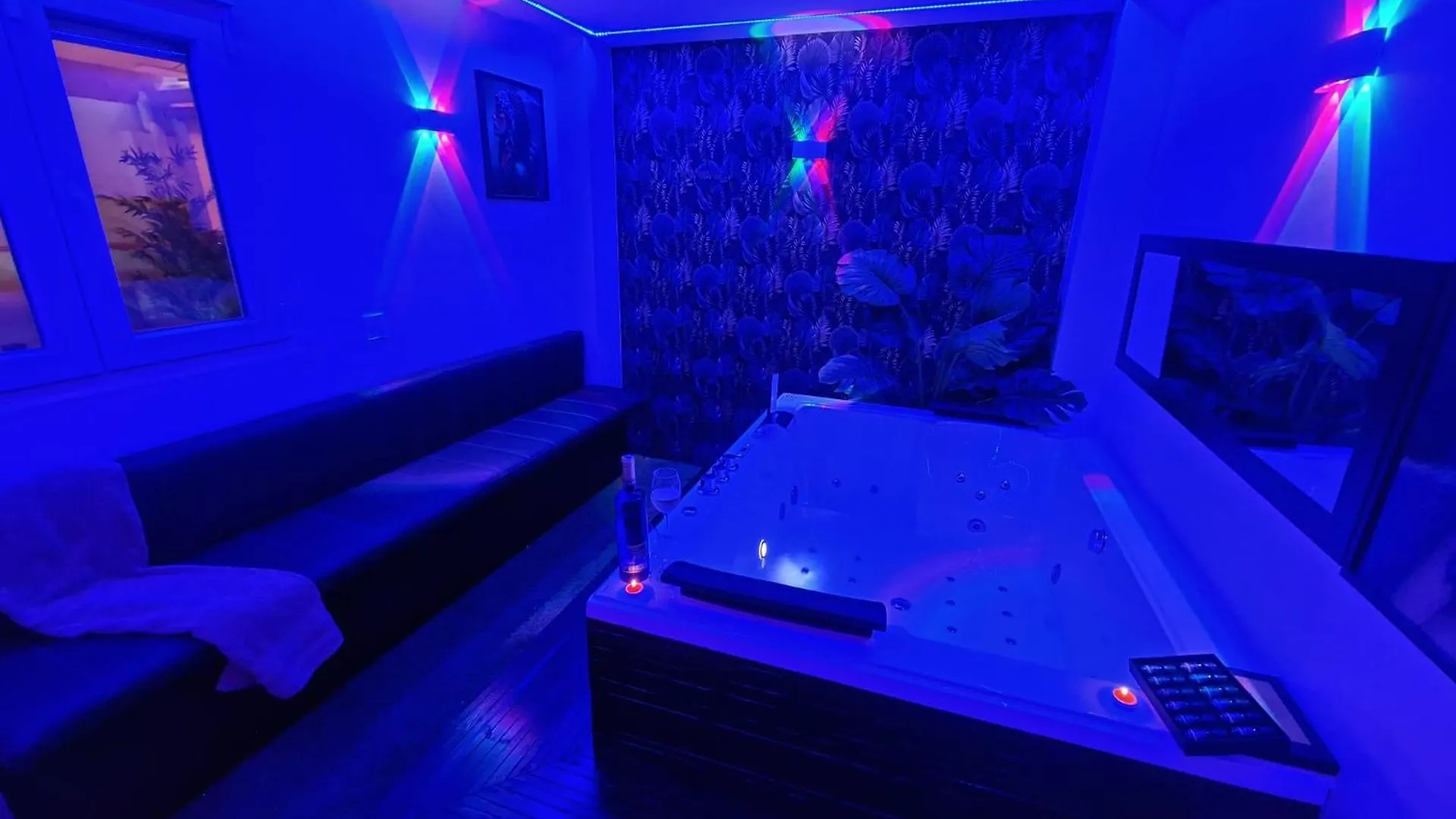 Alojamiento Con Jacuzzi Y Terraza Junto Al Centro Prado Del Rey 0*,